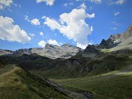 Pirinioetara irteera: uztailak 8-9